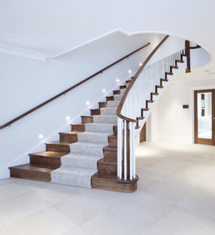 Bespoke Staircase - Simple Curvature